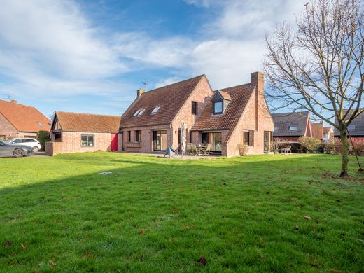 Luxus-Haus in Cysoing, Nord