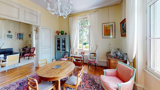 Maison de luxe à Neuvy-le-Roi, Indre-et-Loire
