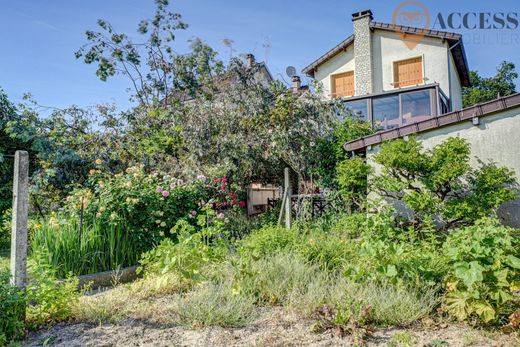 Casa di lusso a Margency, Val d'Oise