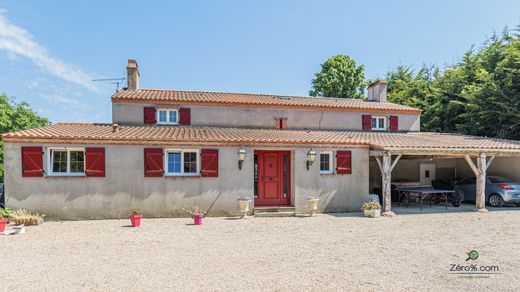 Luxury home in Challans, Vendée