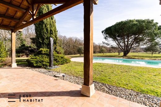 Luxury home in Mondonville, Upper Garonne