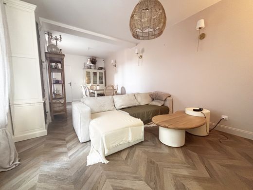 Luxus-Haus in Joinville-le-Pont, Val-de-Marne