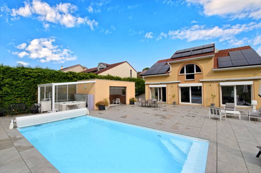 Villa in Lorry-lès-Metz, Moselle