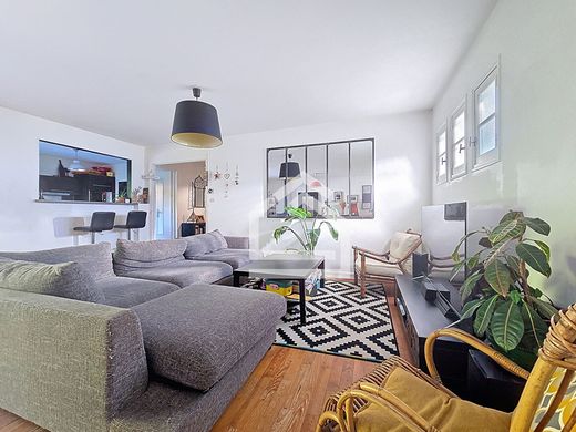 Luxury home in Mérignac, Gironde