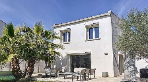 Luxury home in Gardanne, Bouches-du-Rhône