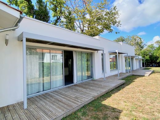 منزل ﻓﻲ Bruges, Gironde