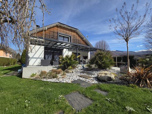Luxury home in Ayzac-Ost, Hautes-Pyrénées