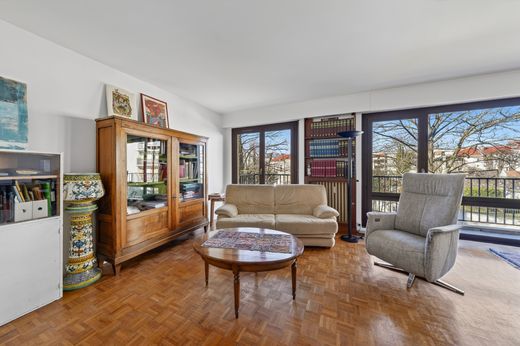 Apartment in Fontenay-sous-Bois, Val-de-Marne