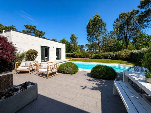 Luxury home in Gujan-Mestras, Gironde
