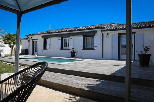 豪宅  Vaux-sur-Mer, 滨海夏朗德省