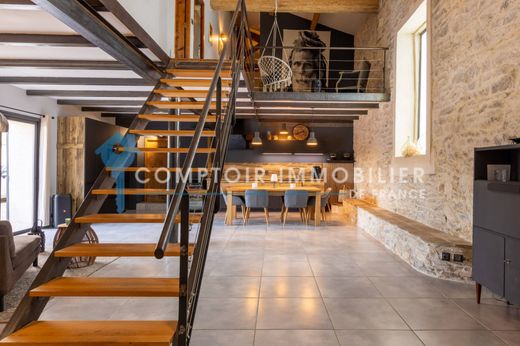 Luxe woning in Nages-et-Solorgues, Gard