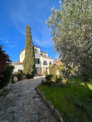 Apartment / Etagenwohnung in Bandol, Var