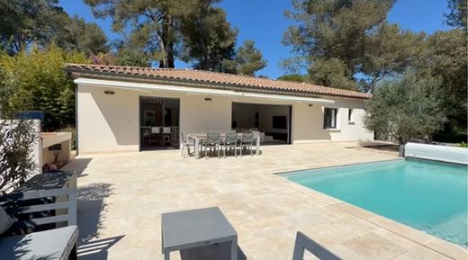 Luxus-Haus in Langlade, Gard