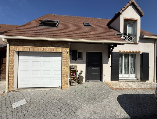 Πολυτελή κατοικία σε Morainvilliers, Yvelines