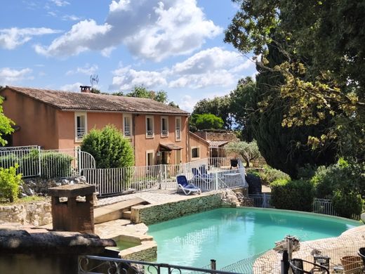 ‏בתי יוקרה ב  Rochefort-du-Gard, Gard