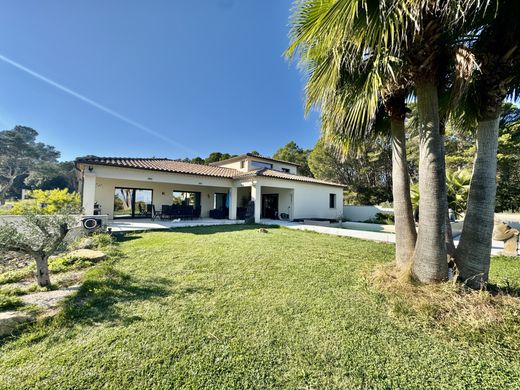 Villa in Sainte-Cécile-les-Vignes, Vaucluse