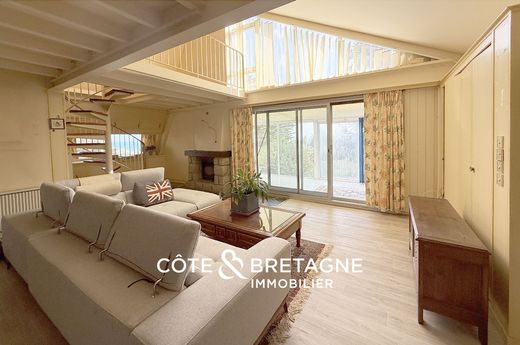 Luxury home in Binic, Côtes-d'Armor