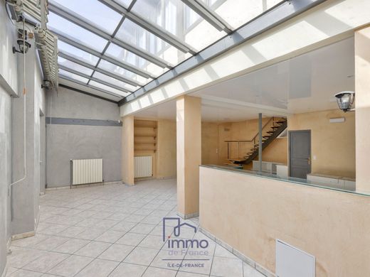 Loft a Belleville, Père-Lachaise, Ménilmontant, Parigi