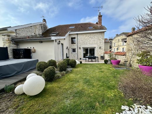 Luxury home in Pargny-lès-Reims, Marne