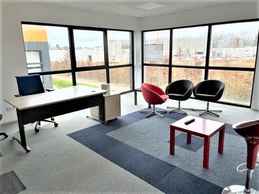 Escritório - Belbeuf, Sena Marítimo