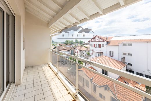 Duplex in Biarritz, Pyrénées-Atlantiques