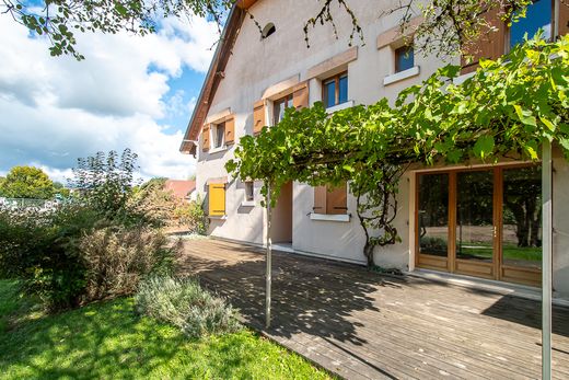 Luxe woning in La Roche-sur-Foron, Haute-Savoie