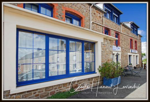 Luxury home in Roz-sur-Couesnon, Ille-et-Vilaine