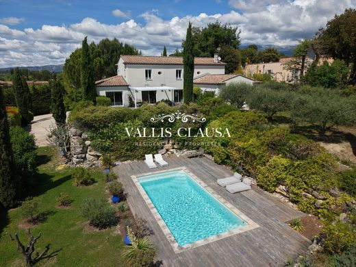Luxury home in Mormoiron, Vaucluse