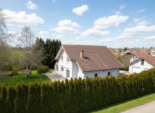 빌라 / Bouverans, Doubs