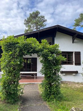 Villa in Pyla sur Mer, Gironde