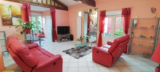 Casa di lusso a Aire-sur-l'Adour, Landes