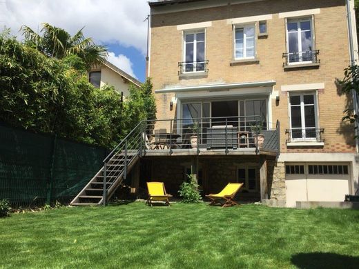 Luxe woning in Malakoff, Hauts-de-Seine