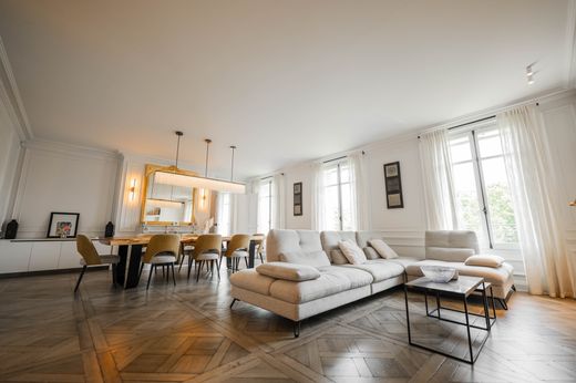 Apartment in Monceau, Courcelles, Ternes, Paris
