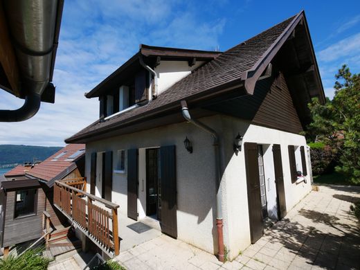 Maison de luxe à Veyrier-du-Lac, Haute-Savoie