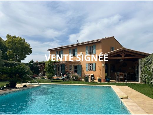 Luxury home in Le Beausset, Var