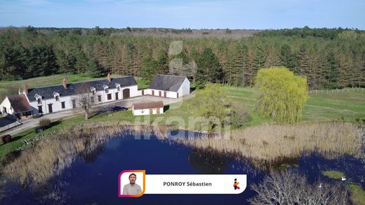 Luxury home in Gièvres, Loir-et-Cher