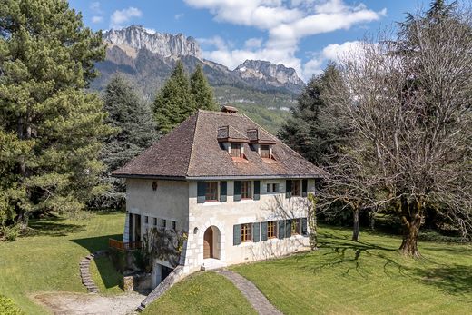 Luxury home in Menthon-Saint-Bernard, Haute-Savoie