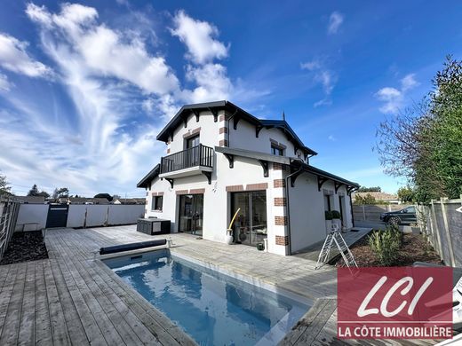 Luxury home in Gujan-Mestras, Gironde