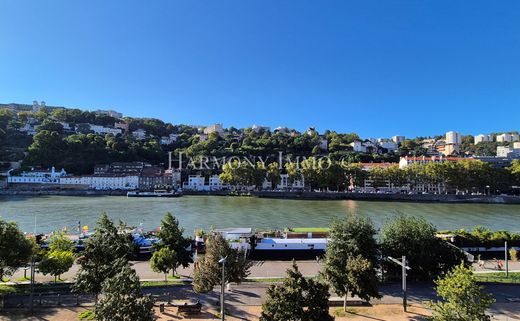 아파트 / Lyon, Rhône