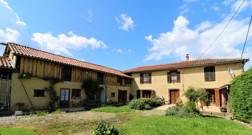 Castelnau-Magnoac, Hautes-Pyrénéesの高級住宅