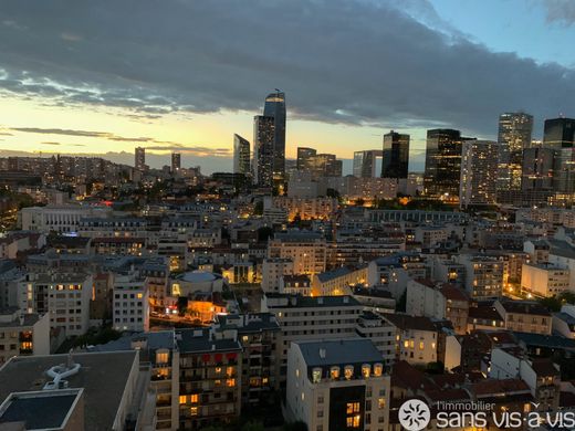 아파트 / Puteaux, Hauts-de-Seine