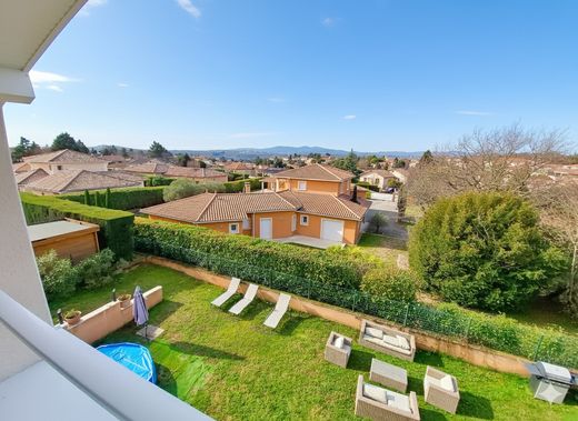 Luxe woning in Vourles, Rhône