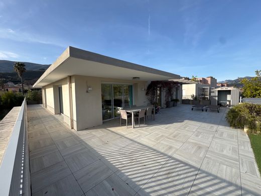 Apartment in Carros, Alpes-Maritimes