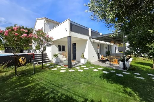 豪宅  Pourrières, Var