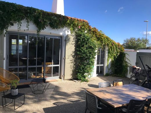 Luxe woning in Ars-en-Ré, Charente-Maritime