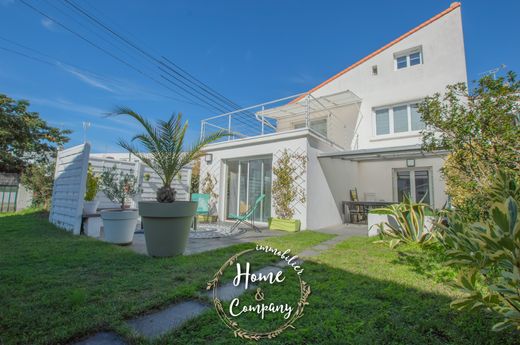 Casa di lusso a Royan, Charente-Maritime
