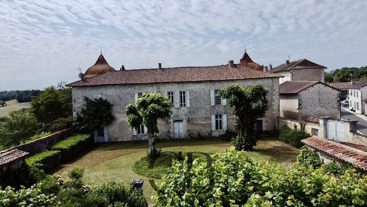 Zamek w Saint-Sulpice-de-Roumagnac, Dordogne