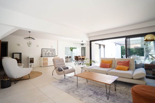 Casa di lusso a Ventabren, Bocche del Rodano