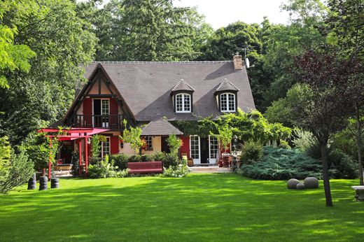Villa in Chantilly, Oise