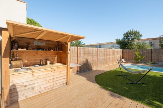 Villa in Aigues-Mortes, Gard